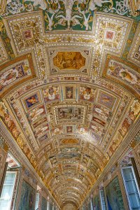 Vatican Museum Map Hall.jpg