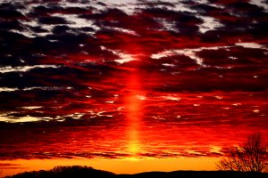 Light Pillar 0936 resized.JPG