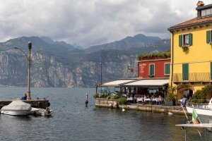 Small-3103.jpg Small-3103.jpg