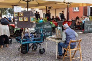 Small-3105.jpg Small-3105.jpg