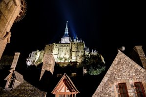 Mont St Michel6aHDR.jpg