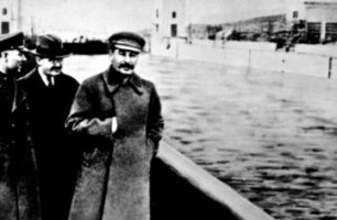 The_Commissar_Vanishes_2.jpg