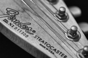 FenderStrat_modified.jpg