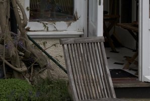 24-70 @ 42 100%  corner.jpg