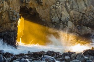 Pfeiffer Beach 2 (1024x683).jpg