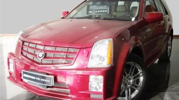 SRX-Pink Cadillac-qatar.jpg