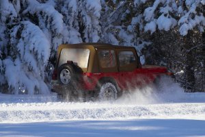 jeep snow-3381.JPG