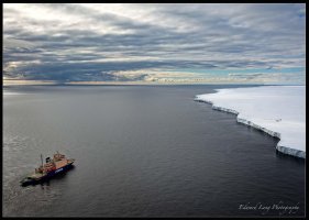 Ross Ice Shelf Antarctica.jpg