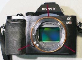 lensrental image of Sony a7R.jpg