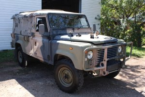 Ex-Australian_Army_Land_Rover.JPG
