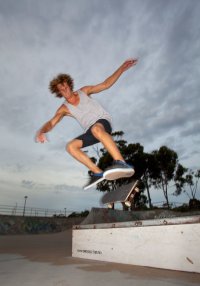 Simon_skate_Jan-2010.jpg