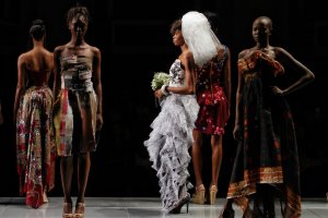 IvanM----fashion-show-eos-m-crop.jpg