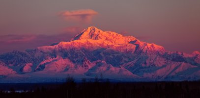 Denali sunrise CN.jpg