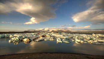 [mp] Ice lagoon at Jökulsárlón.jpg