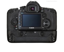 Canon-BG-E11-Battery-Grip-on-Canon-EOS-5D-Mark-III+-2+-2+-2.jpg