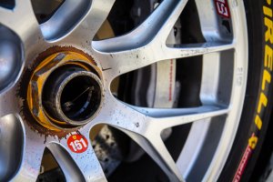 20150604-Ferrari_Wheel-01.jpg