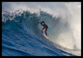 surfer2_bommie-27may2015.jpg