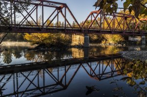 Greenbelt Footbridge 18-55 M.JPG