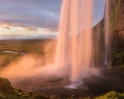Seljalandsfoss in mist.jpg