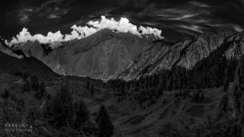 _D3_4693 + 4725 HDR Pano Rev 3 bw 1080p .jpg