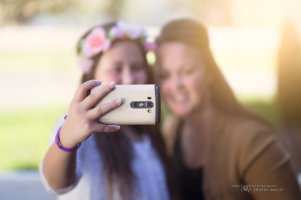 26 Selfie Queens Sample.jpg