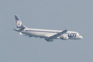 Distance unknown_1DXII011777.jpg