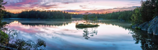 20160623--24-Årsjön-TyrestaNP-Natt-Panorama-klockan01-31am-1920X616PIXLAR.jpg