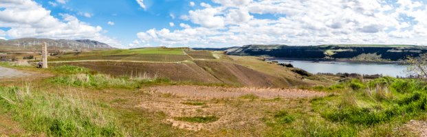 Panorama from Stonehenge at Maryhill, WA-1-2.jpg