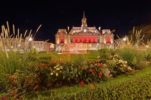 Tours City Hall 11mm.jpg