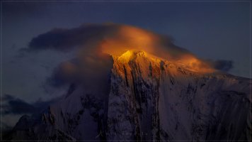 IMG_2385 v2 900p  .jpg