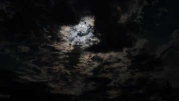Full moon_34344.JPG