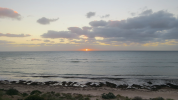 Crop from original 8K image AFTER JPEG 422 compression - Sunset Low.png