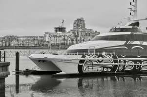 V2V Express passenger ferry.jpg