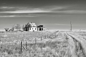 Abandoned farmhouse copy.jpg
