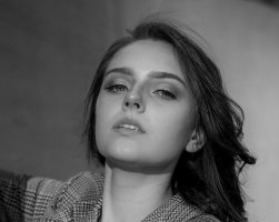 Lauren Woods 5 web.jpg