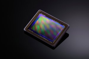 eos-6d-markii-cmos-sensor.jpg