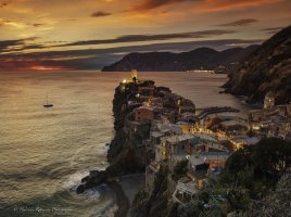 Vernazza Sky on Fire.jpg