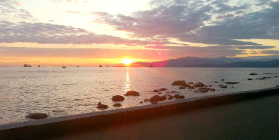 Sunset from 2012 era Samsung Smartphone.png