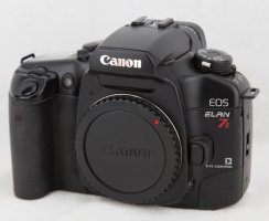Canon  Elan 7E_02.jpg