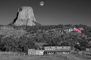 Devils Tower web.jpg
