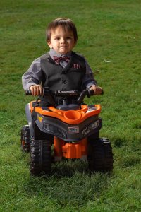 Suit-web2.jpg Suit-web2.jpg