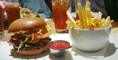 A Very Merry Christmas Eve December 24, 2019 Cactus Club Vancouver, Canada Bacon Cheddar Burger.png