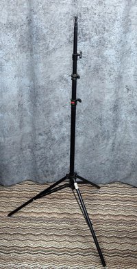 Matthews light stand_2289.JPG