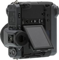Z-GFX100-BACKLEFT-PORTRAIT-LCD.jpg