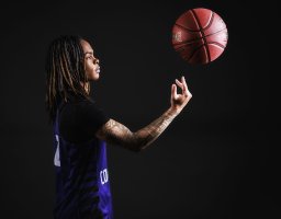 Baskteball_Portraits__S1A0899-1 copy.jpg