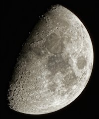 Moon_915A5322_DxO_CropBest.jpg