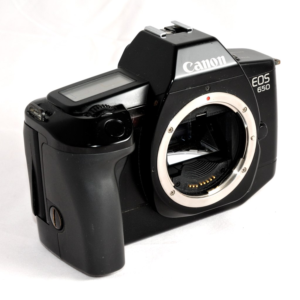 eos650 - Canon Celebrates 25 Years of EOS