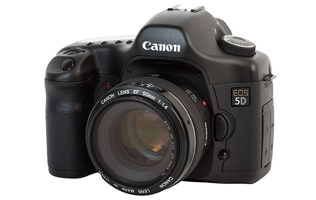 5dclassic - Canon Issues EOS 5D Classic Service Advisory