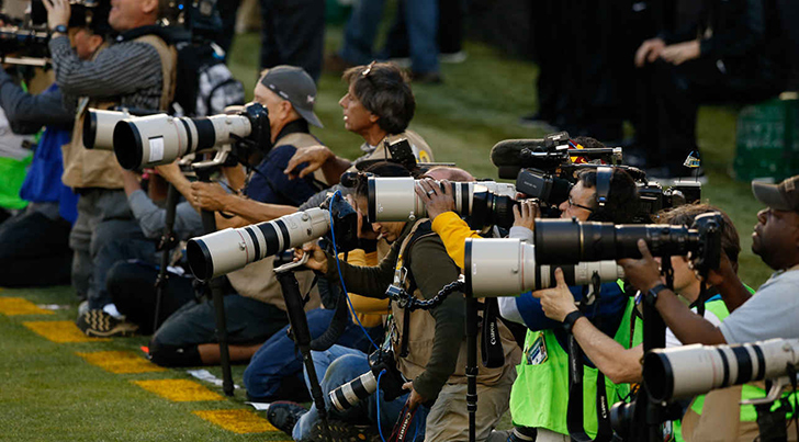 canonlensessideline - Canon Lenses Dominate The Sidelines As The New EOS-1D X Mark II Makes Its Debut At The Big Game