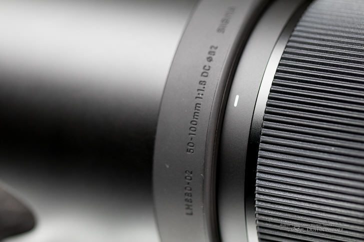 Lens Hood 728x485 - Review - Sigma 50-100mm f/1.8 DC Art